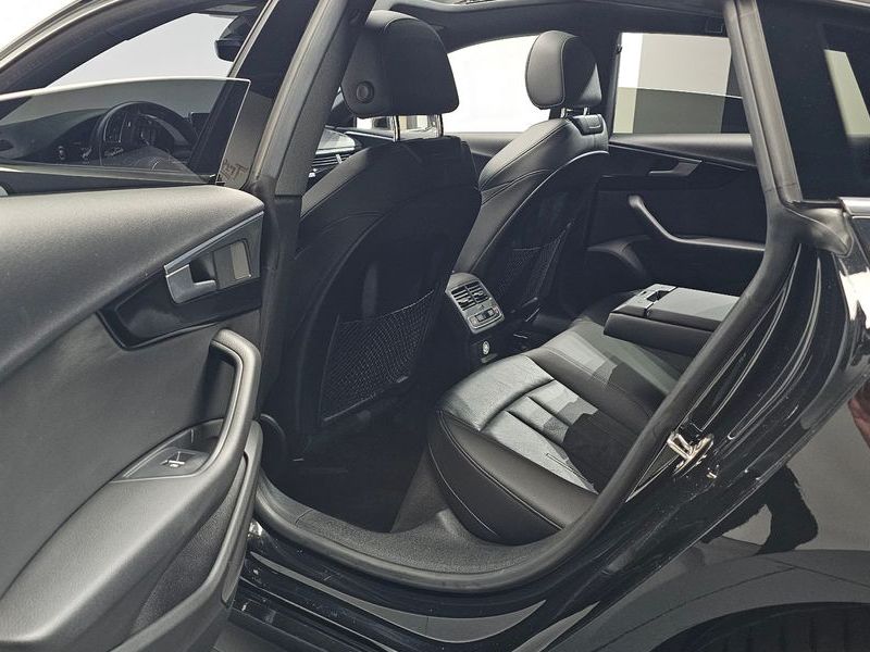 2019 Audi A5 45 TFSI Quattro Premium Sportback photo 12