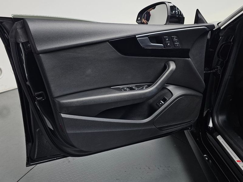 2019 Audi A5 45 TFSI Quattro Premium Sportback photo 24