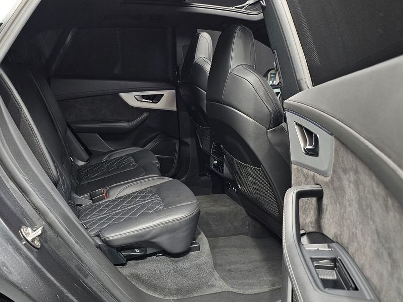 2020 Audi Q8 50 TDI Quattro Premium photo 12