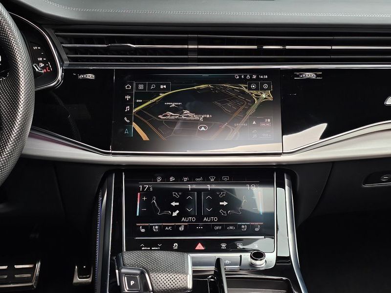 2020 Audi Q8 50 TDI Quattro Premium photo 15