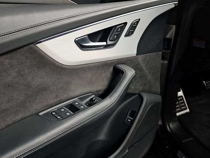 2020 Audi Q8 50 TDI Quattro Premium photo 29