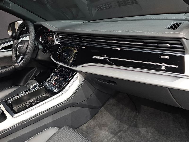 2020 Audi Q8 50 TDI Quattro Premium photo 30