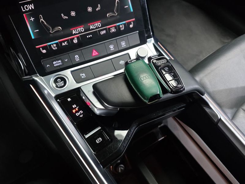2022 Audi e-tron 50 Quattro photo 9