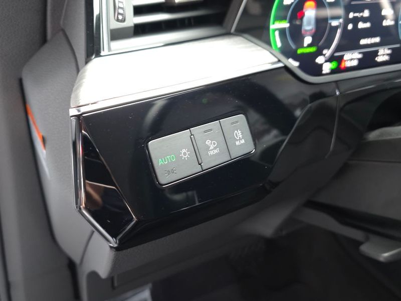2022 Audi e-tron 50 Quattro photo 20