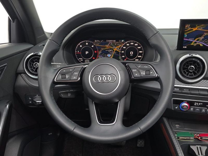 2023 Audi Q2 35 TDI Premium photo 13