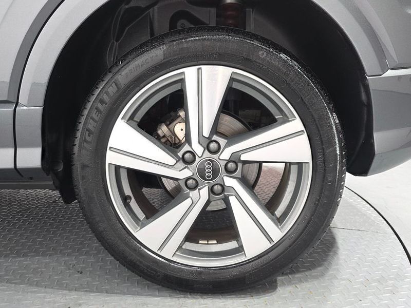 2023 Audi Q2 35 TDI Premium photo 21