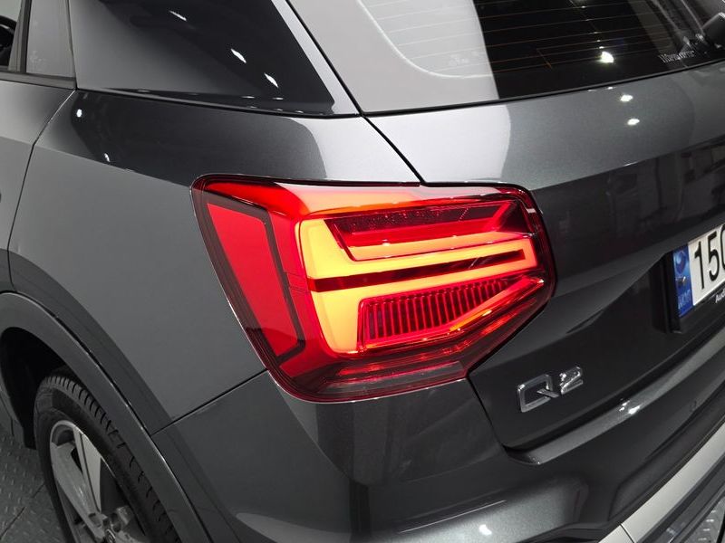 2023 Audi Q2 35 TDI Premium photo 23