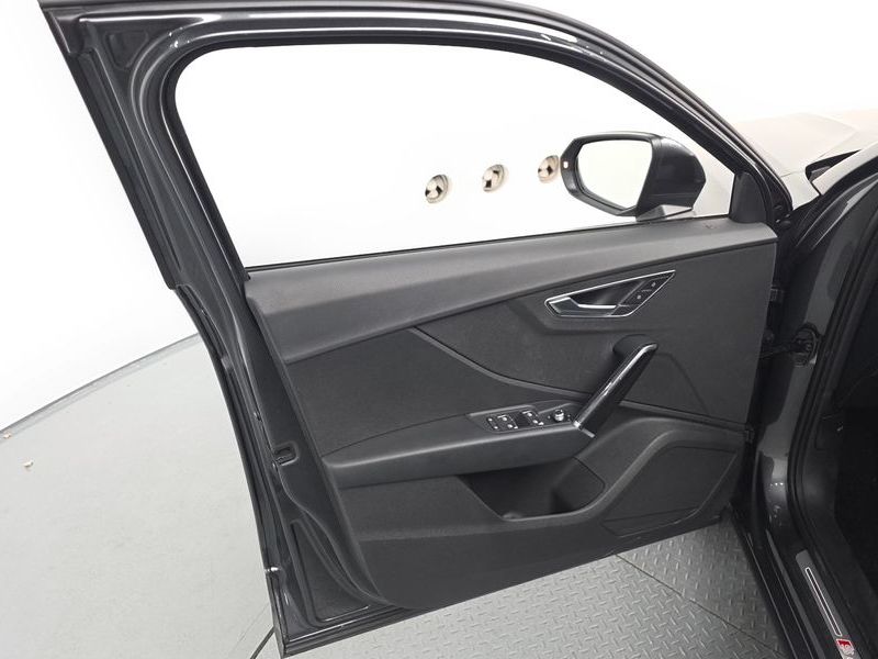 2023 Audi Q2 35 TDI Premium photo 24