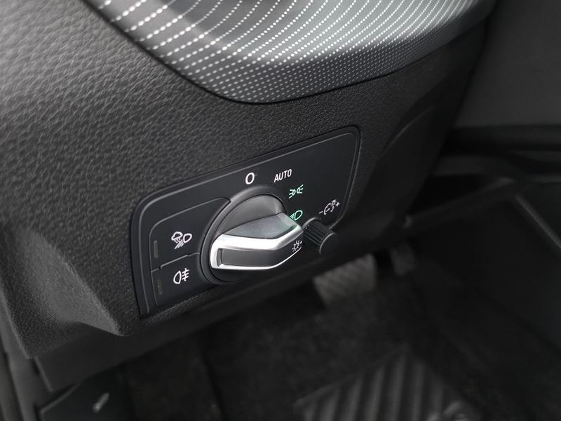 2023 Audi Q2 35 TDI Premium photo 29
