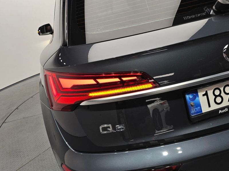 2023 Audi Q5 45 TFSI Quattro photo 23