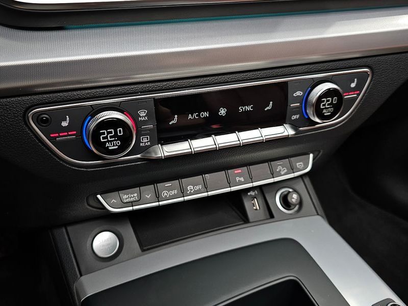 2023 Audi Q5 45 TFSI Quattro photo 28