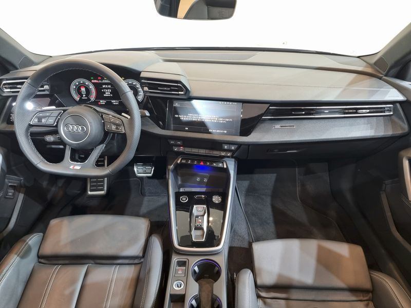 2025 Audi A3 40 TFSI Premium photo 7