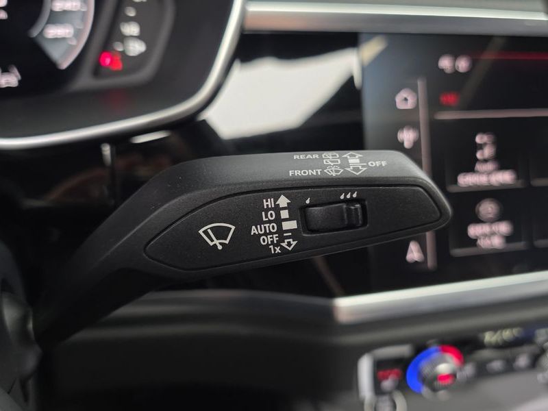 2025 Audi Q3 40 TFSI Quattro Premium photo 15