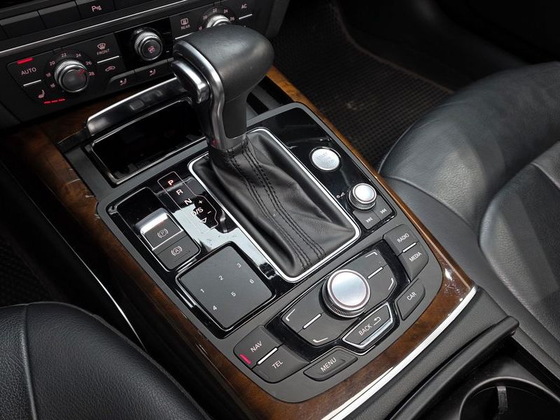2012 Audi A6 2.0 TFSI Dynamic C7 photo 9