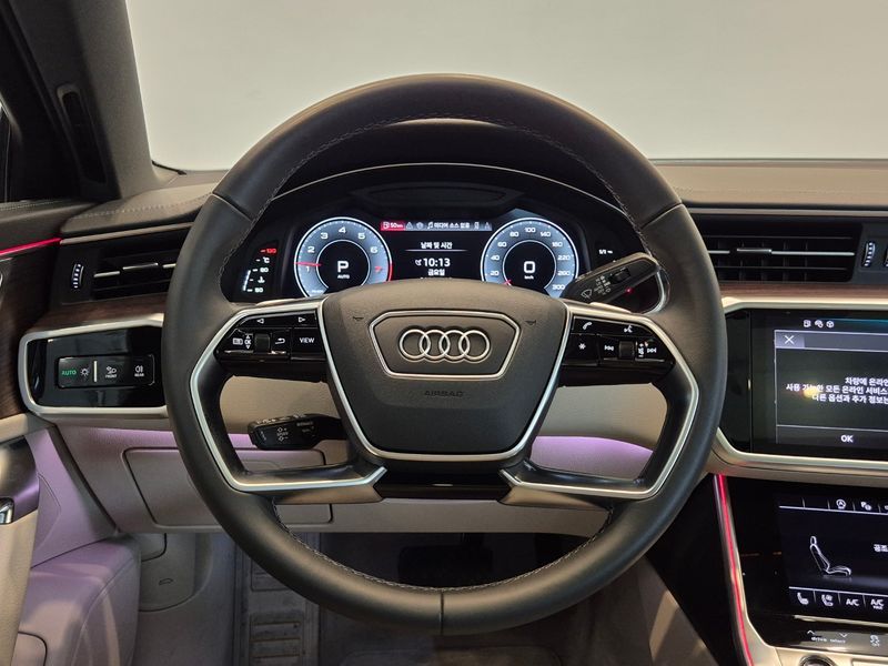 2025 Audi A6 45 TFSI Quattro Premium photo 12
