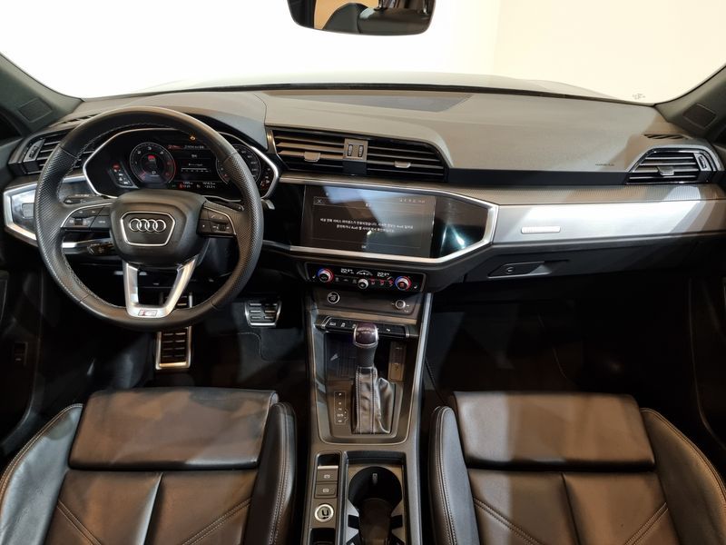 2024 Audi Q3 35 TDI Premium Sportback photo 7