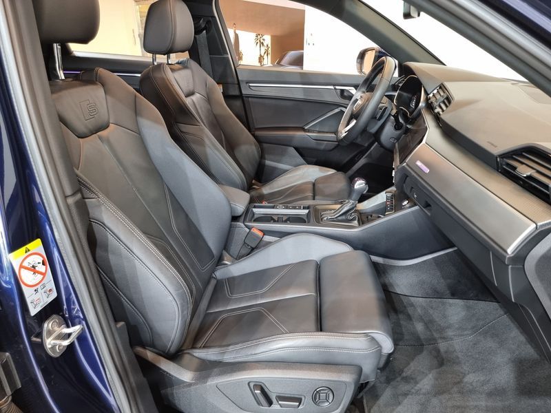 2024 Audi Q3 35 TDI Premium Sportback photo 11