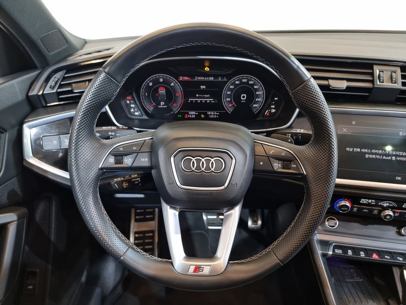 2024 Audi Q3 35 TDI Premium Sportback photo 13