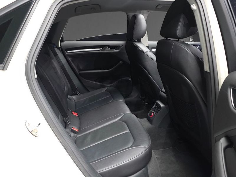 2014 Audi A3 2.0 TDI Dynamic 8V photo 12