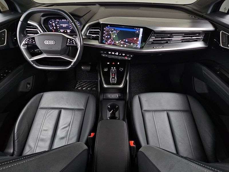 2023 Audi e-tron 40 Premium photo 7