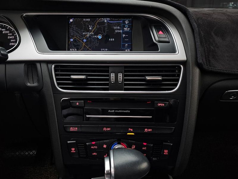 2015 Audi A4 30 TDI Dynamic B8 photo 17
