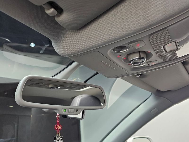 2015 Audi A4 30 TDI Dynamic B8 photo 18
