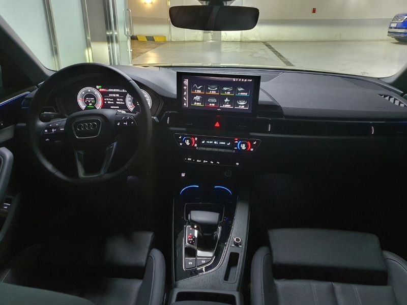 2023 Audi A4 35 TDI Premium photo 7