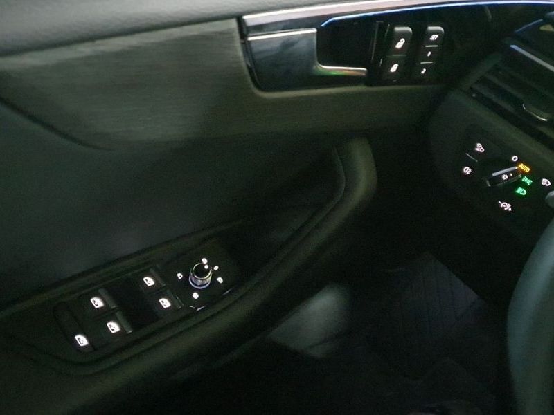 2023 Audi A4 35 TDI Premium photo 18
