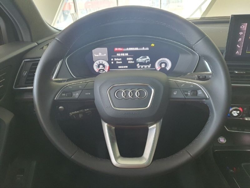 2023 Audi Q5 45 TFSI Quattro Premium Sportback photo 16