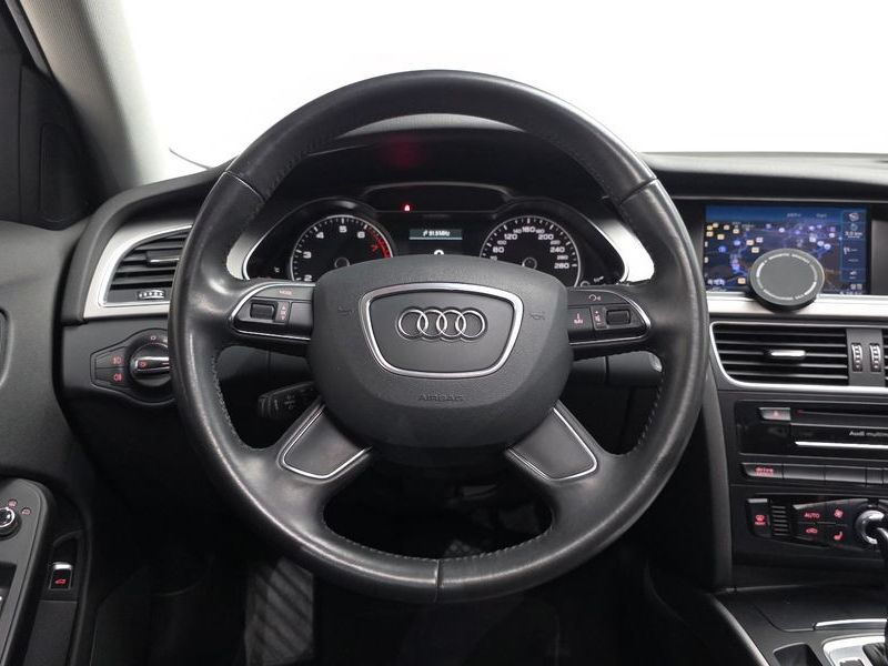 2014 Audi A4 2.0 TFSI Quattro Dynamic B8 photo 12