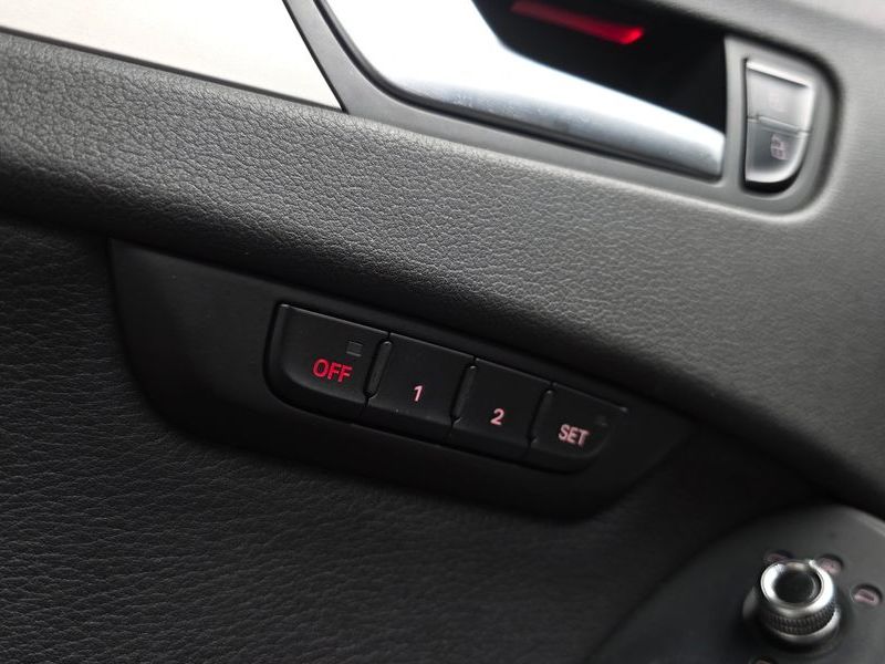 2014 Audi A4 2.0 TFSI Quattro Dynamic B8 photo 18