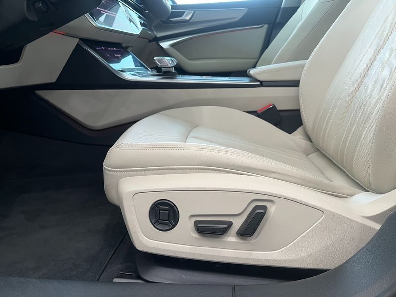 2023 Audi A6 45 TFSI photo 13