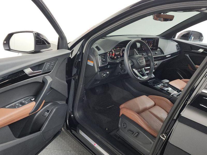 2021 Audi Q5 45 TFSI Quattro Premium photo 10