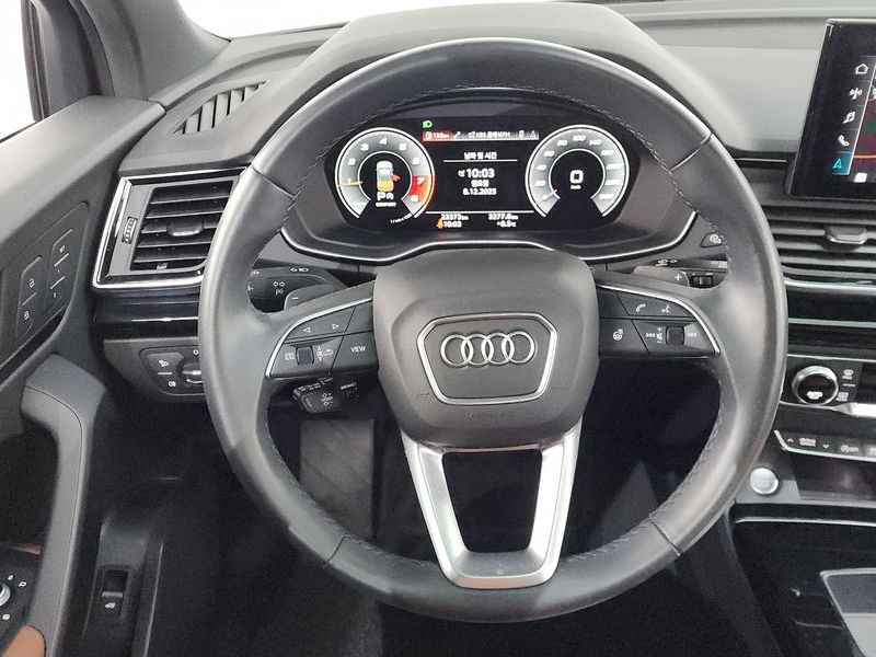 2021 Audi Q5 45 TFSI Quattro Premium photo 13