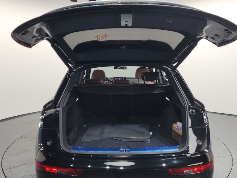 2021 Audi Q5 45 TFSI Quattro Premium photo 20