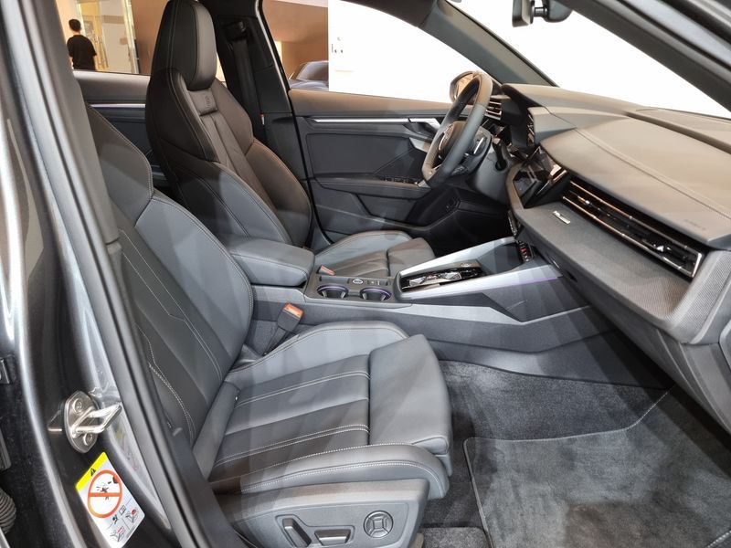 2025 Audi A3 40 TFSI Premium photo 11