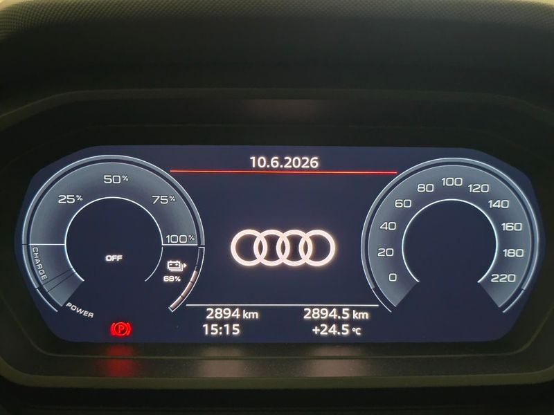 2026 Audi e-tron 45 Premium Sportback photo 8