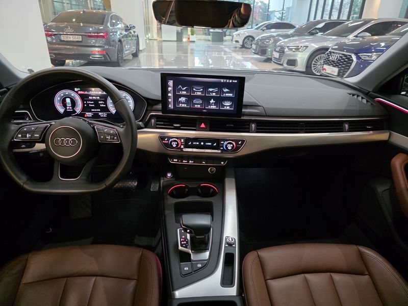 2023 Audi A4 40 TFSI photo 7