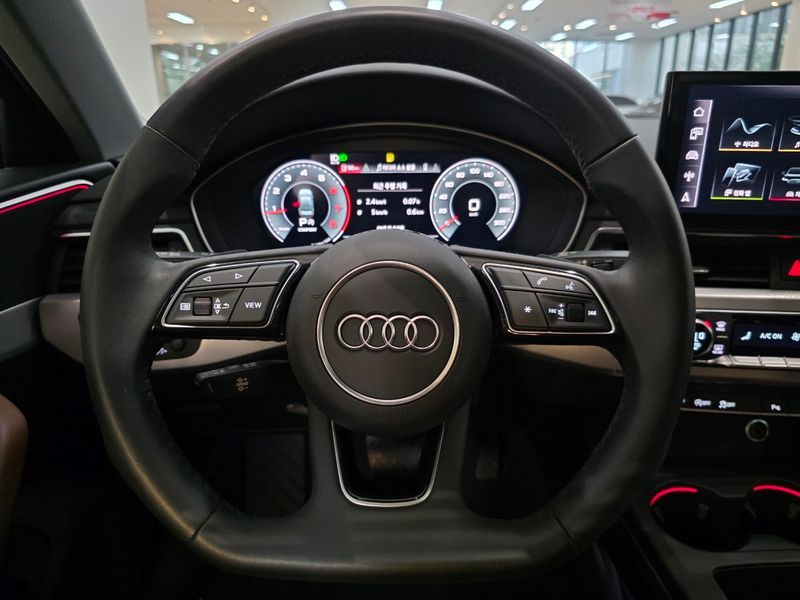 2023 Audi A4 40 TFSI photo 12