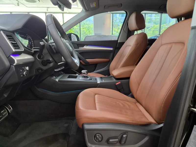 2023 Audi Q5 45 TFSI Quattro photo 10