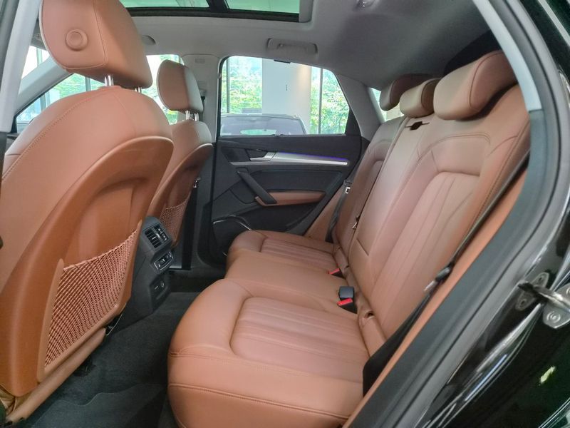 2023 Audi Q5 45 TFSI Quattro photo 11