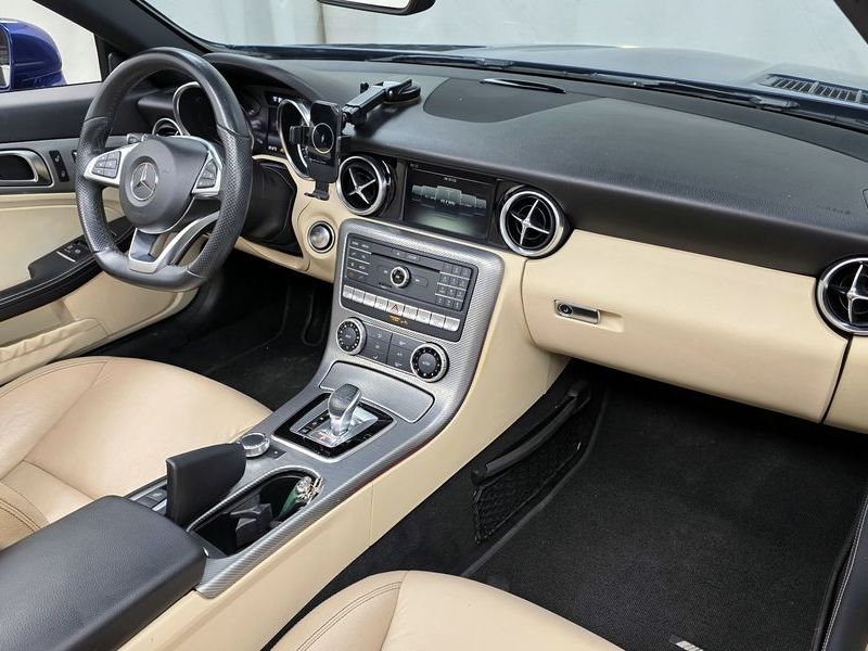 2017 Mercedes-Benz C-Class SLC200 photo 7