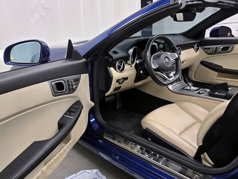 2017 Mercedes-Benz C-Class SLC200 photo 10