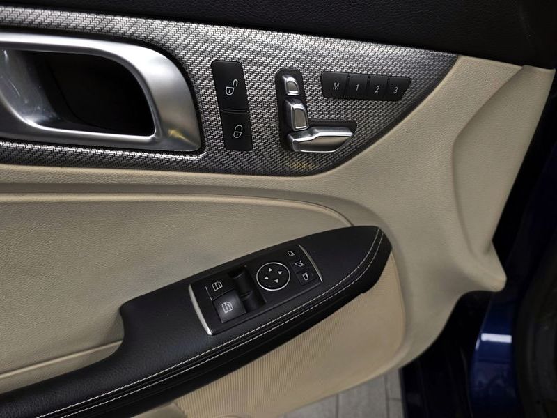2017 Mercedes-Benz C-Class SLC200 photo 27