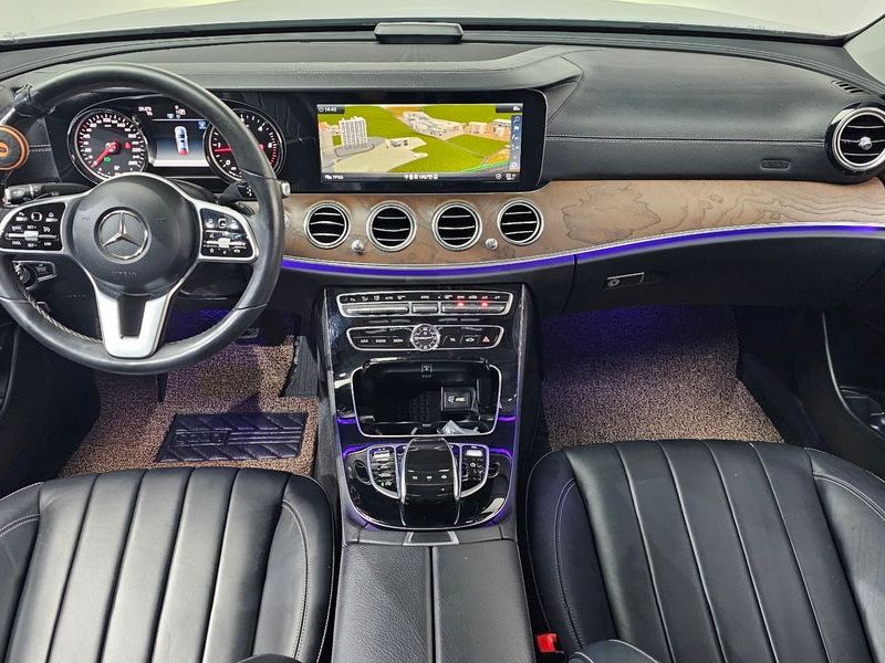 2019 Mercedes-Benz E-Class E220d 4MATIC Exclusive photo 7