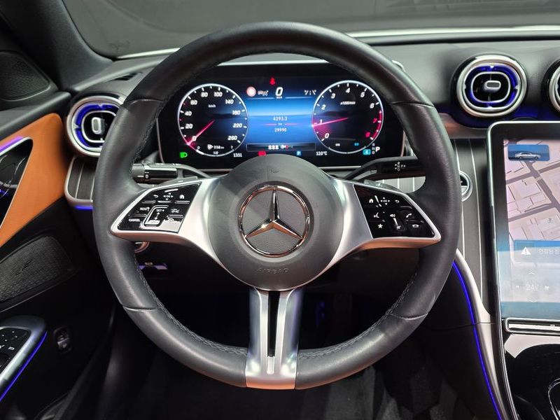 2023 Mercedes-Benz C-Class C300 4MATIC Avantgarde photo 13