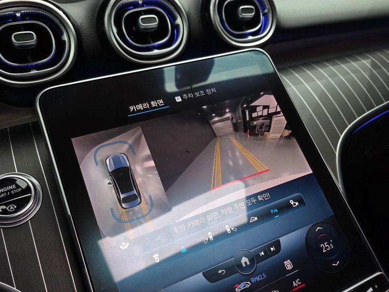 2023 Mercedes-Benz C-Class C300 4MATIC Avantgarde photo 18