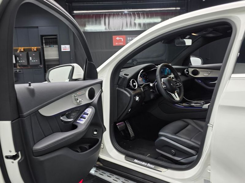 2022 Mercedes-Benz C-Class GLC220 d 4MATIC Coupe photo 10