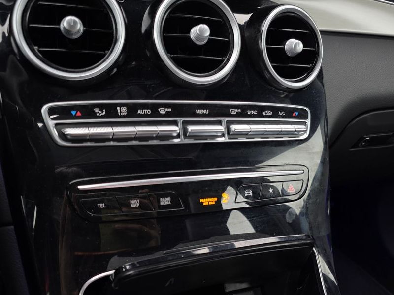 2022 Mercedes-Benz C-Class GLC220 d 4MATIC Coupe photo 18