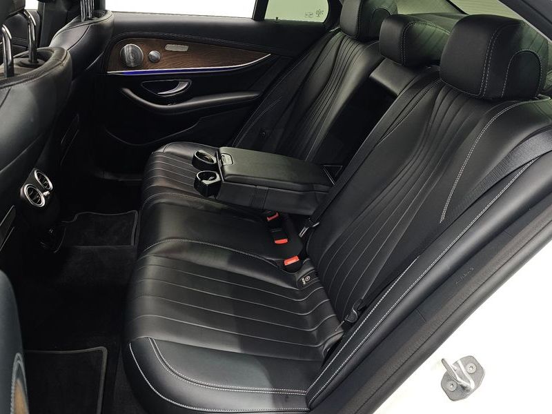 2018 Mercedes-Benz E-Class E300 Exclusive photo 11